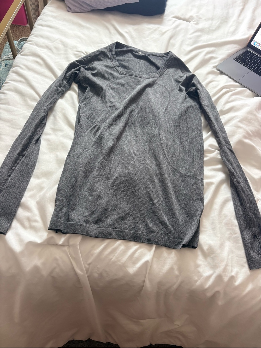 Gray Lululemon long sleeve swiftly tech